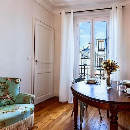 公寓 Charmant Au Coeur De